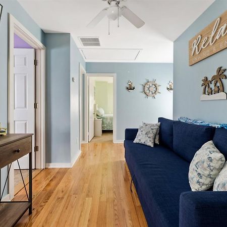 Newly Renovated 4 Bedroom Home Only 2 Blocks From The Beach! Wildwood Exterior photo