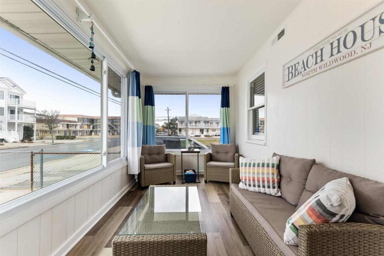 Newly Renovated 4 Bedroom Home Only 2 Blocks From The Beach! Wildwood Exterior photo