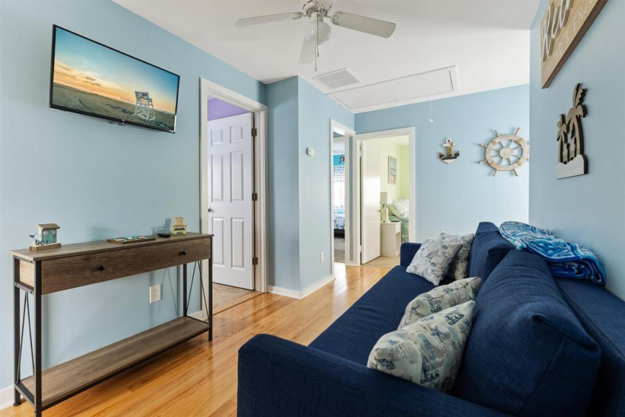 Newly Renovated 4 Bedroom Home Only 2 Blocks From The Beach! Wildwood Exterior photo