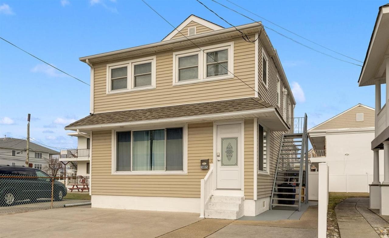 Newly Renovated 4 Bedroom Home Only 2 Blocks From The Beach! Wildwood Exterior photo