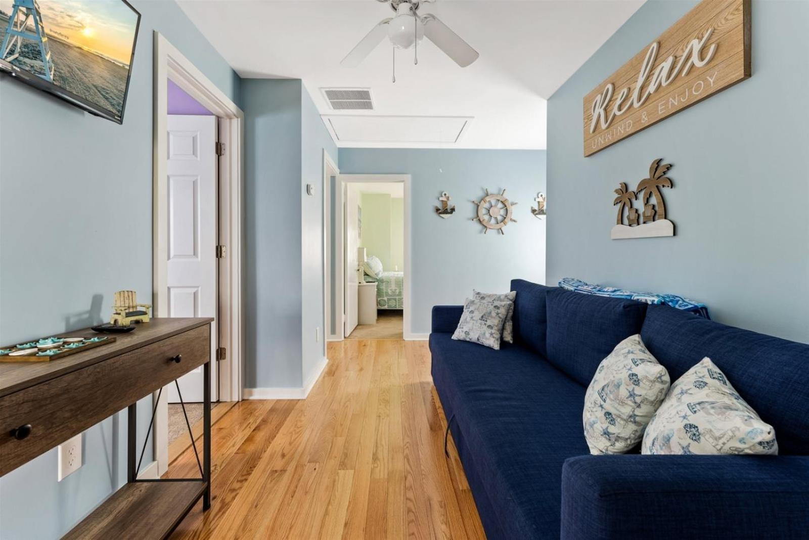 Newly Renovated 4 Bedroom Home Only 2 Blocks From The Beach! Wildwood Exterior photo